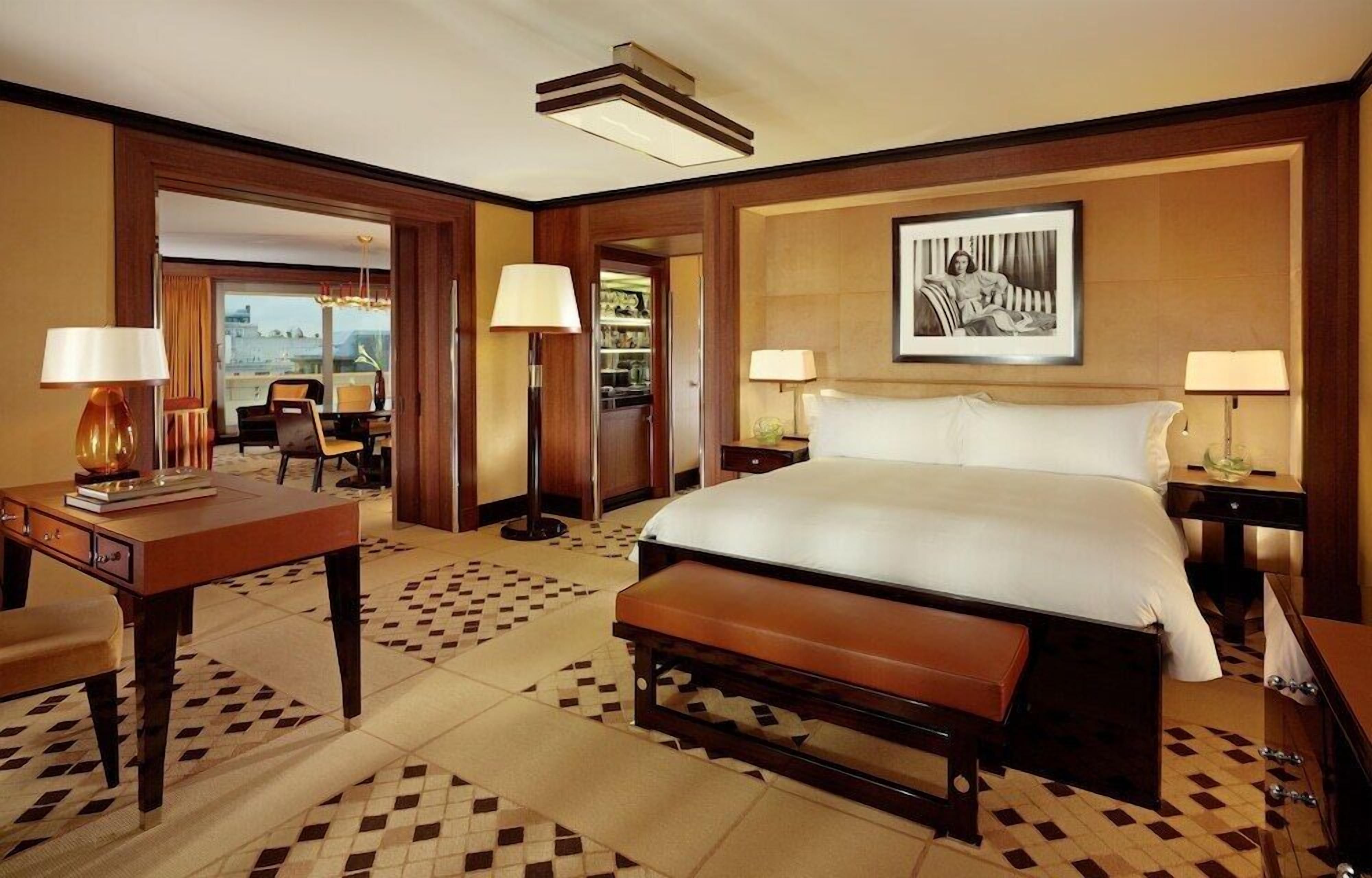Hypo-allergenic bedding, minibar, in-room safe, individually decorated