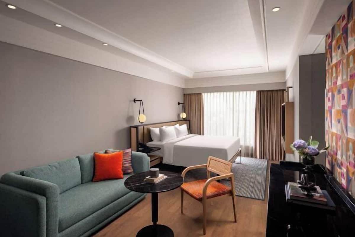 Premium bedding, Select Comfort beds, minibar, in-room safe