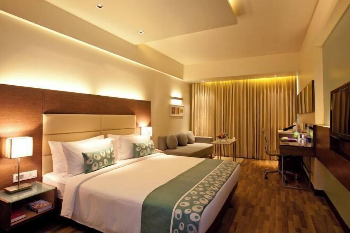Premium bedding, Select Comfort beds, minibar, in-room safe