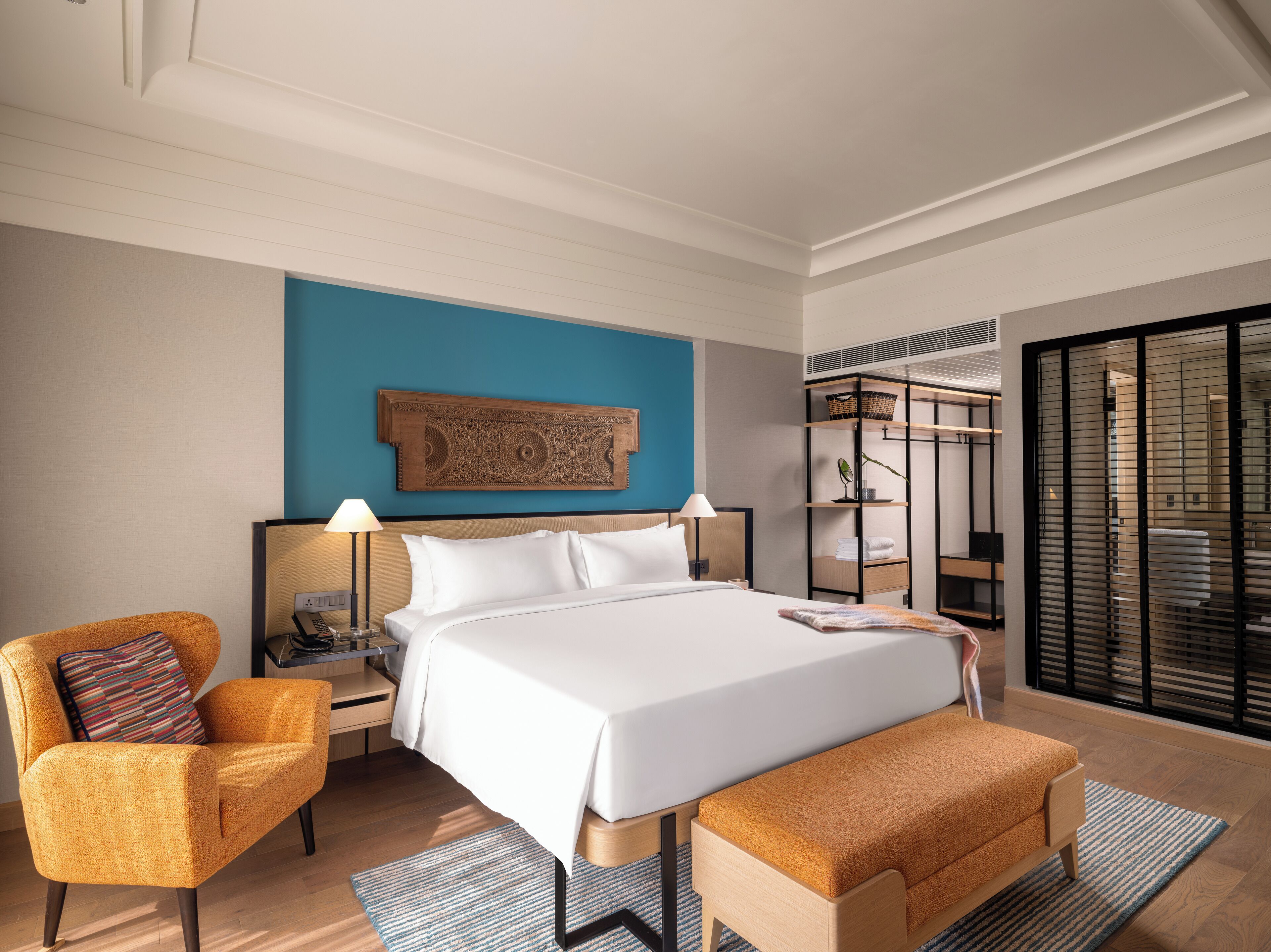 deluxe suite, 1 king bed | premium bedding, select comfort beds, minibar, in-room safe