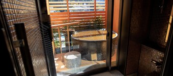 Nakanobo Zuien - Adults Only