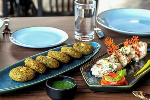 Kontinental frukost varje dag (INR 400 per person)