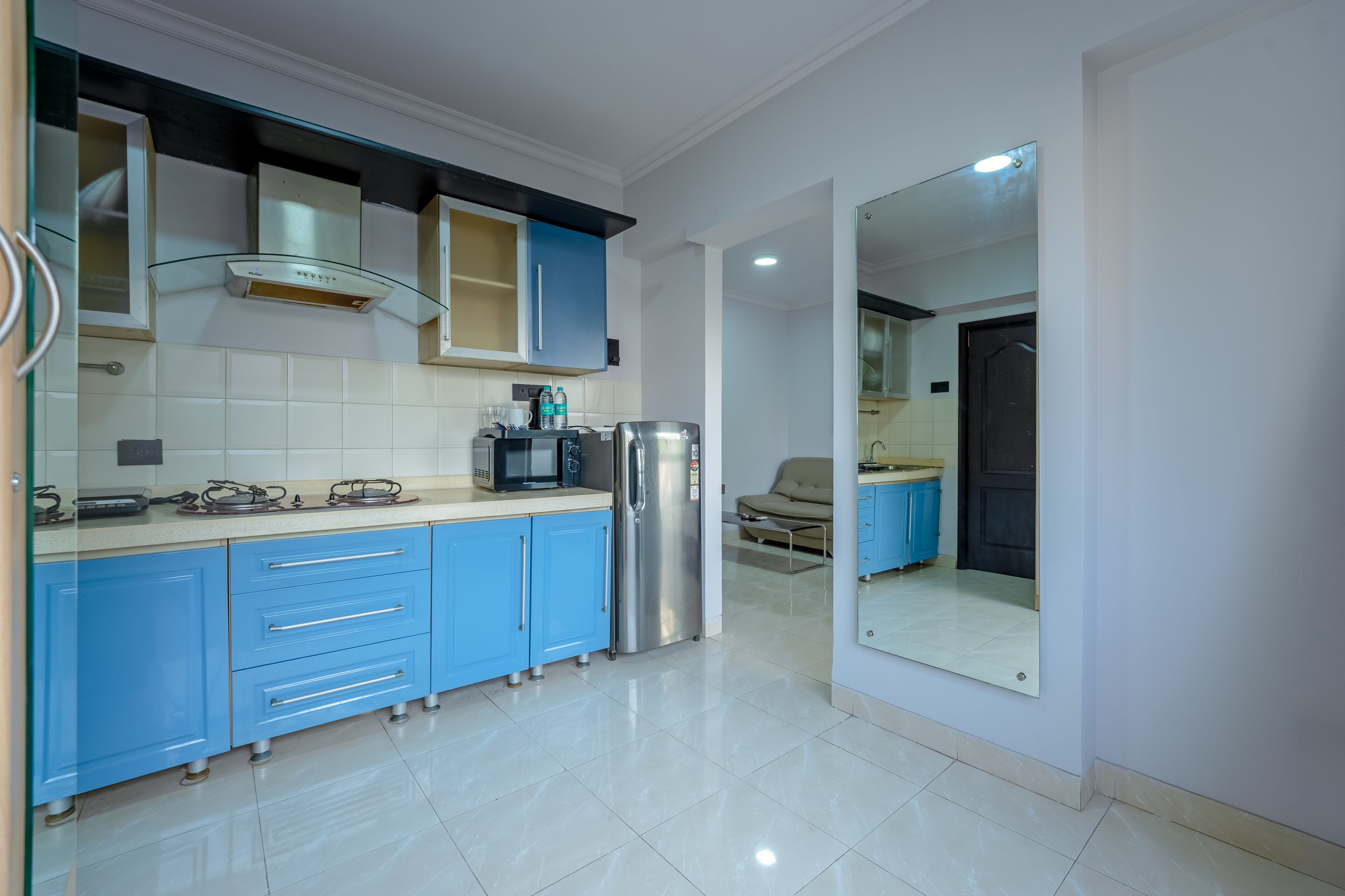 Refrigerador, tetera/pava eléctrica