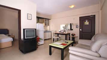 Regular Apartment (Suites-1BHK) | Private kitchenette | Fridge, electric kettle