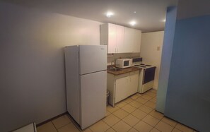 Fridge, microwave