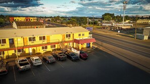 واجهة المنشأة