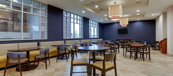 Drury Inn & Suites St. Louis Arnold
