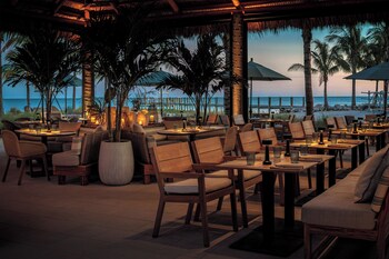 Restaurant on-premise at Bayside Villas by Islander Resort