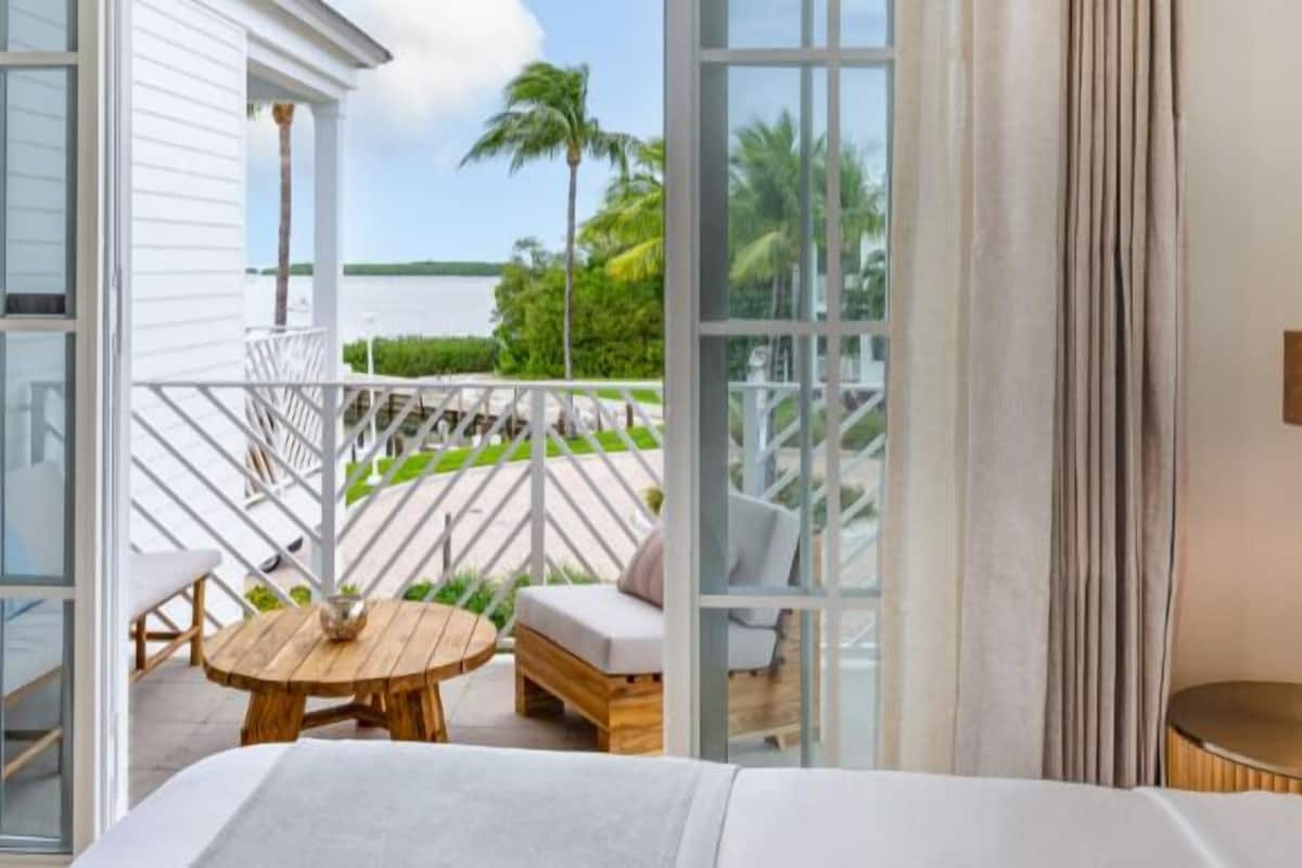 Brand New Two King Bedroom Bay View | Premium bedding, pillowtop beds, in-room safe, blackout drapes