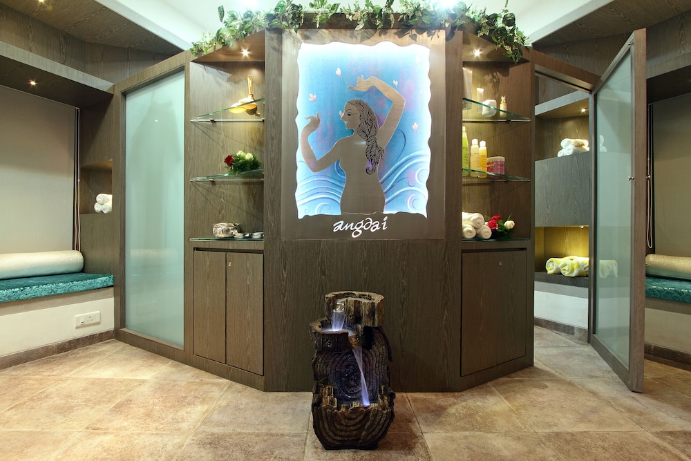 Le Sutra Hotel Mumbai by null