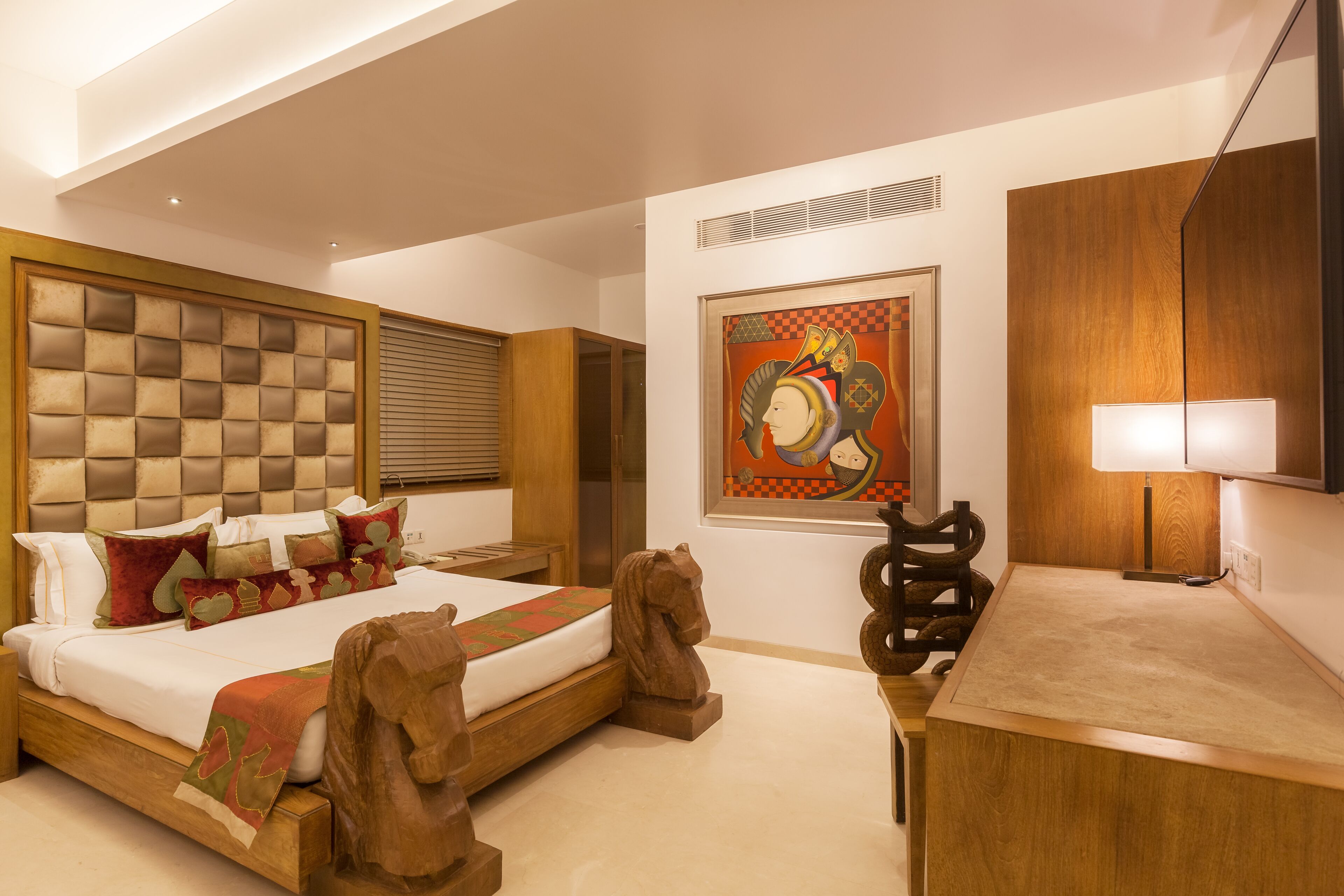 rajas room | premium bedding, down duvets, minibar, in-room safe