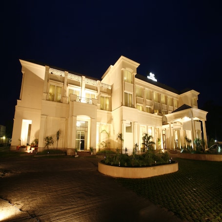 Exterior. Ambrosia Sarovar Portico Haridwar