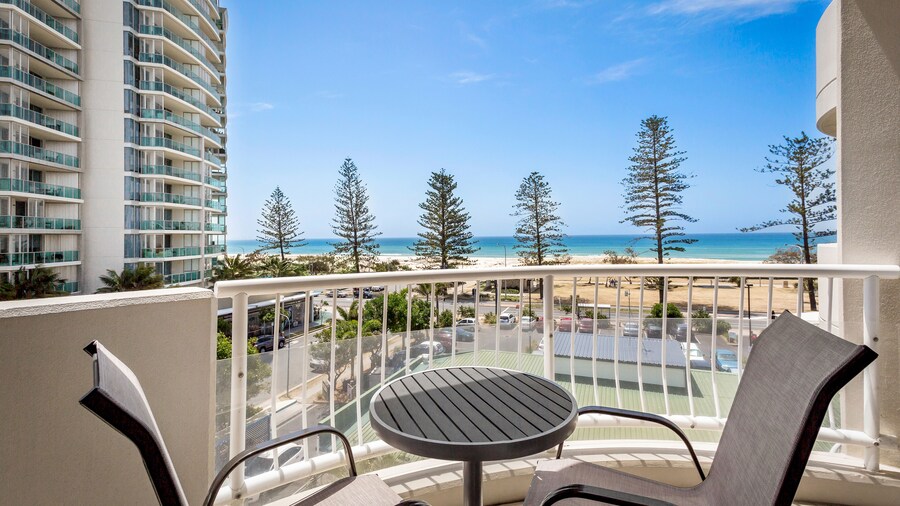 Kirra Beach Apartments
