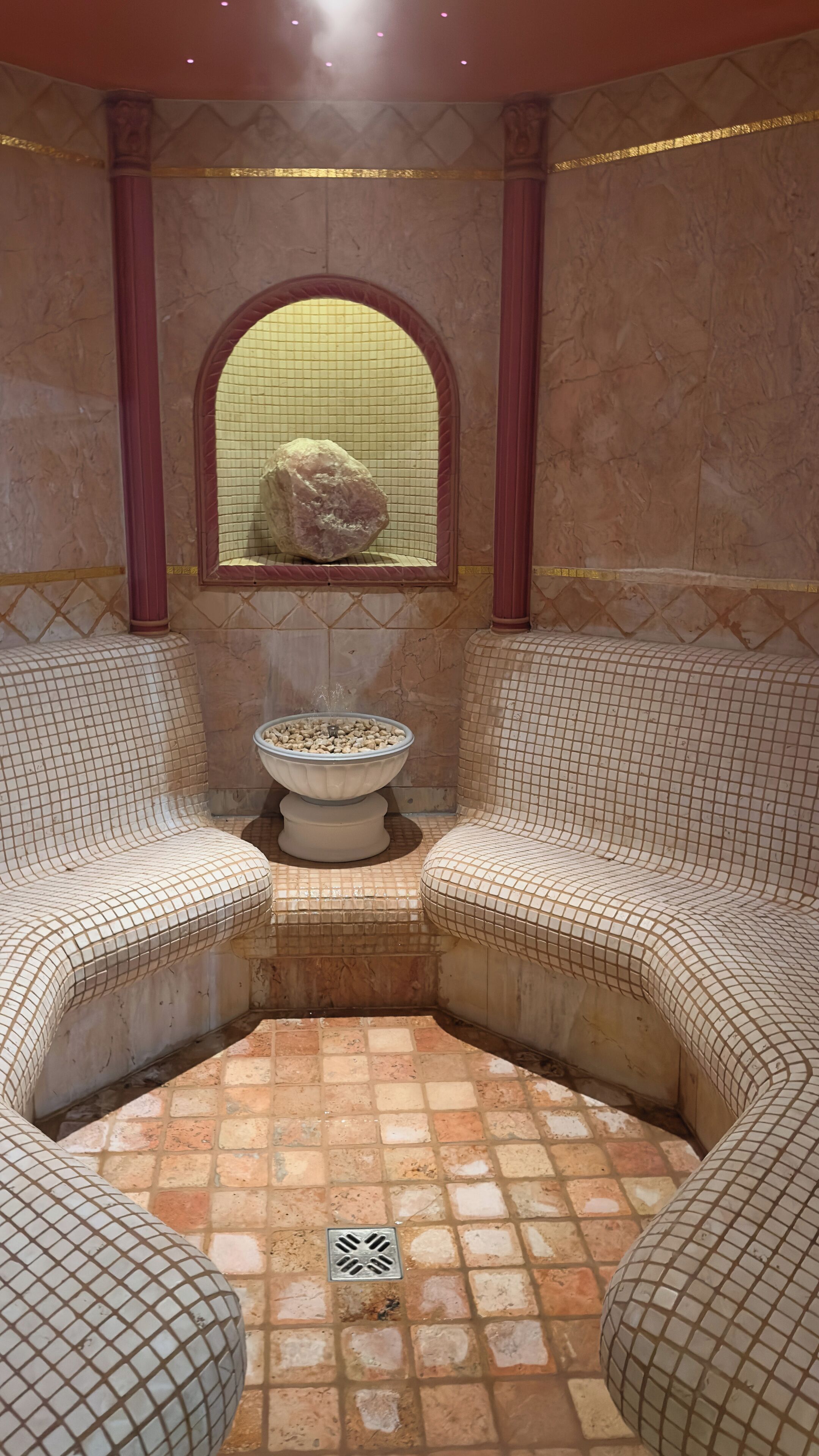 body treatments, aromatherapy, hot stone massages, prenatal massages