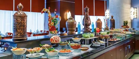 Daily buffet breakfast (AED 78.00 per person)