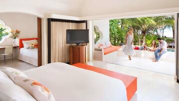 Family Villa, 1 King Bed, Private Pool, Beachfront (SO, Private Garden, Plunge pool) | 1 bedroom, Egyptian cotton sheets, premium bedding, memory foam beds