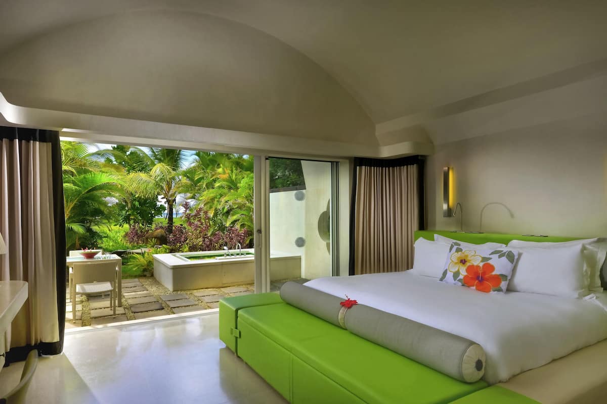 1 bedroom, Egyptian cotton sheets, premium bedding, memory foam beds