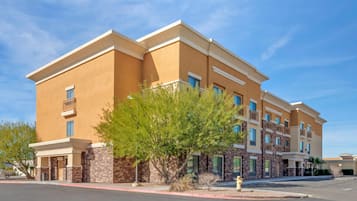 المنشأة من الخارج