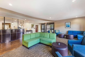 Lobby - Comfort Suites Blythe (Blythe)