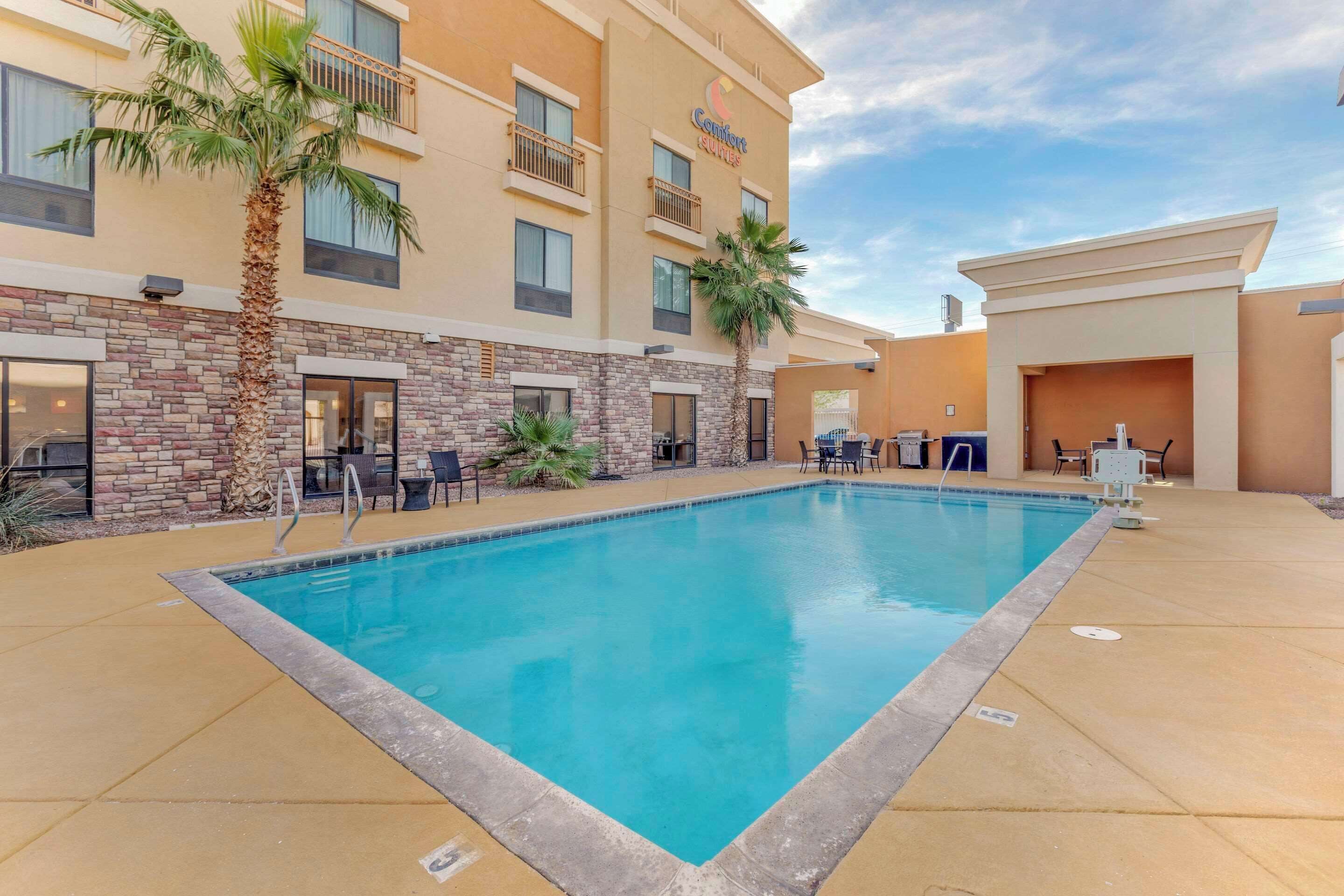 outdoor pool, pool loungers