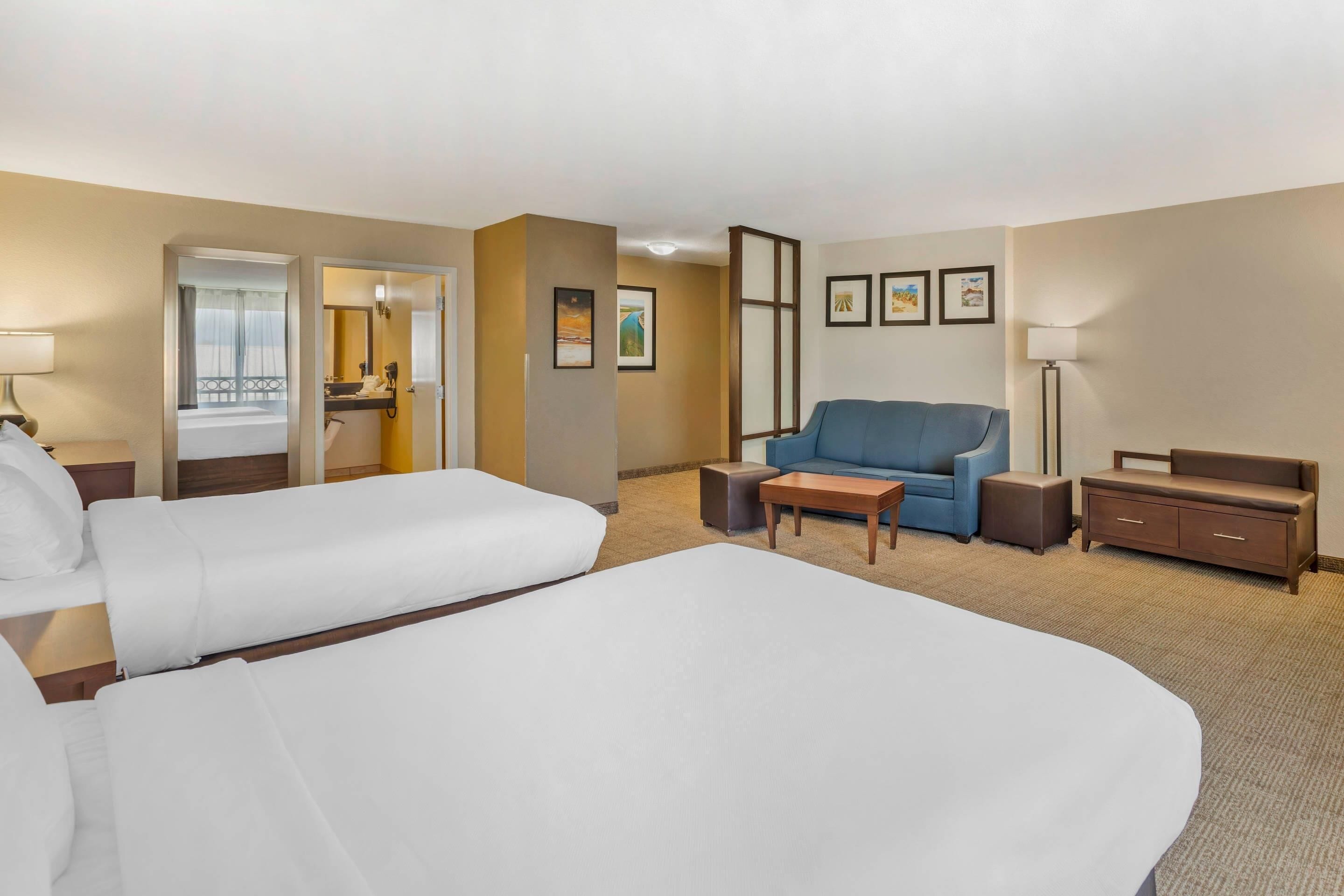 1 bedroom, premium bedding, pillow-top beds, desk