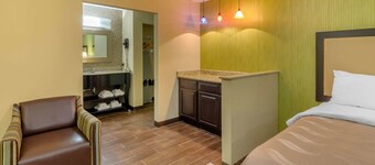 ควอลิตี้ อินน์ คัฟวิงตัน ดาวน์ทาวน์  