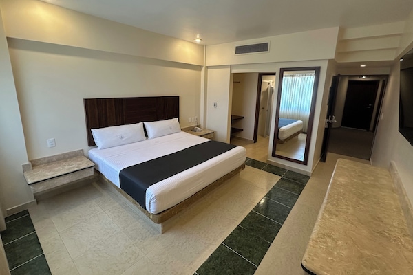 Standard Room | Blackout drapes, iron/ironing board, free WiFi, bed sheets