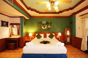 Select Comfort beds, in-room safe, individually furnished, desk - Salad Beach Resort (Ko Pha-ngan)