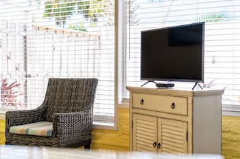 22-inch flat-screen TV with cable channels, TV at Rainbow Bend Resort