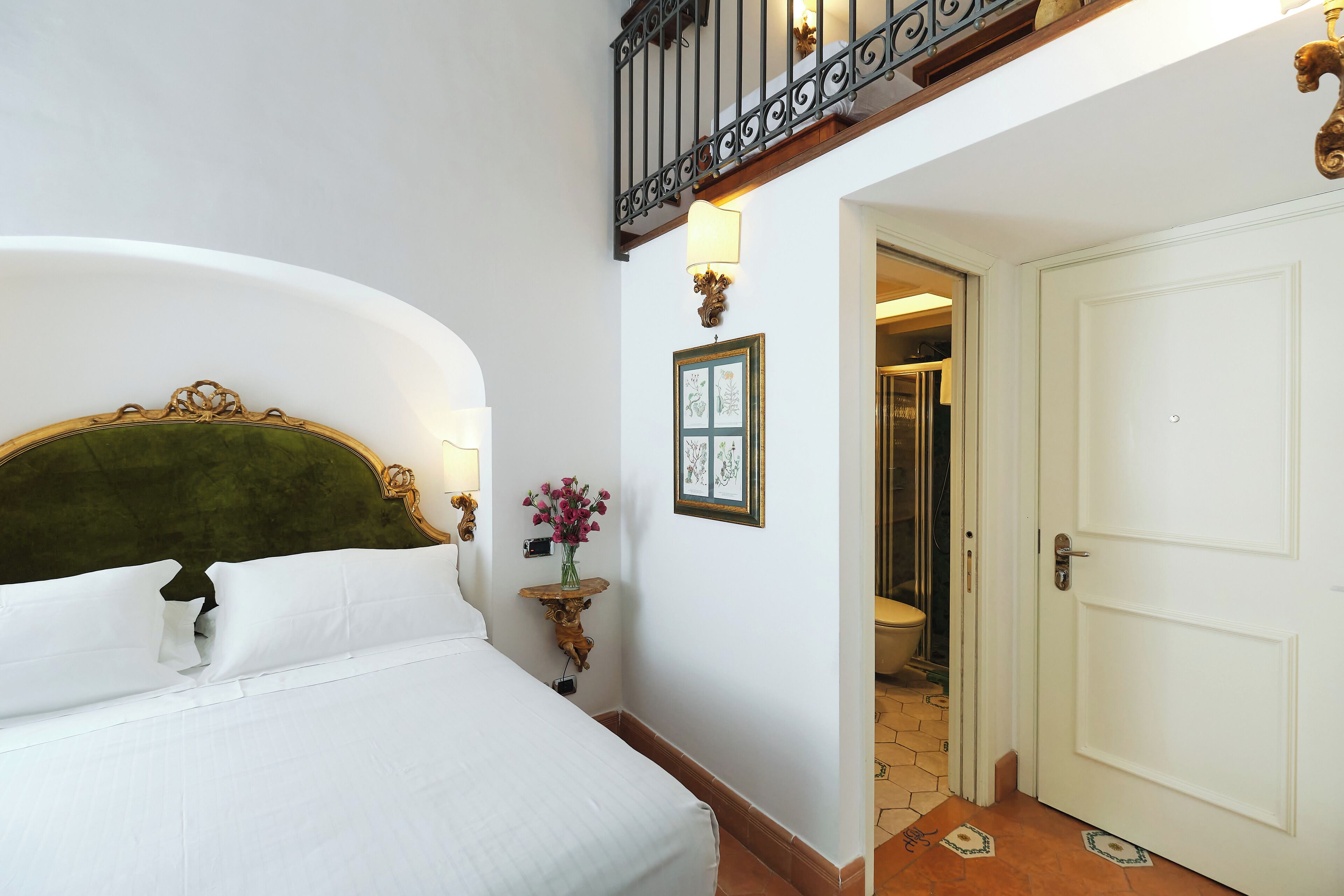 comfort room | premium bedding, minibar, in-room safe, individually decorated