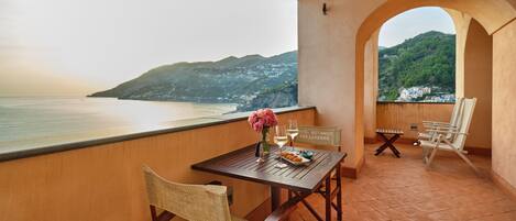 الإطلالة من المنشأة