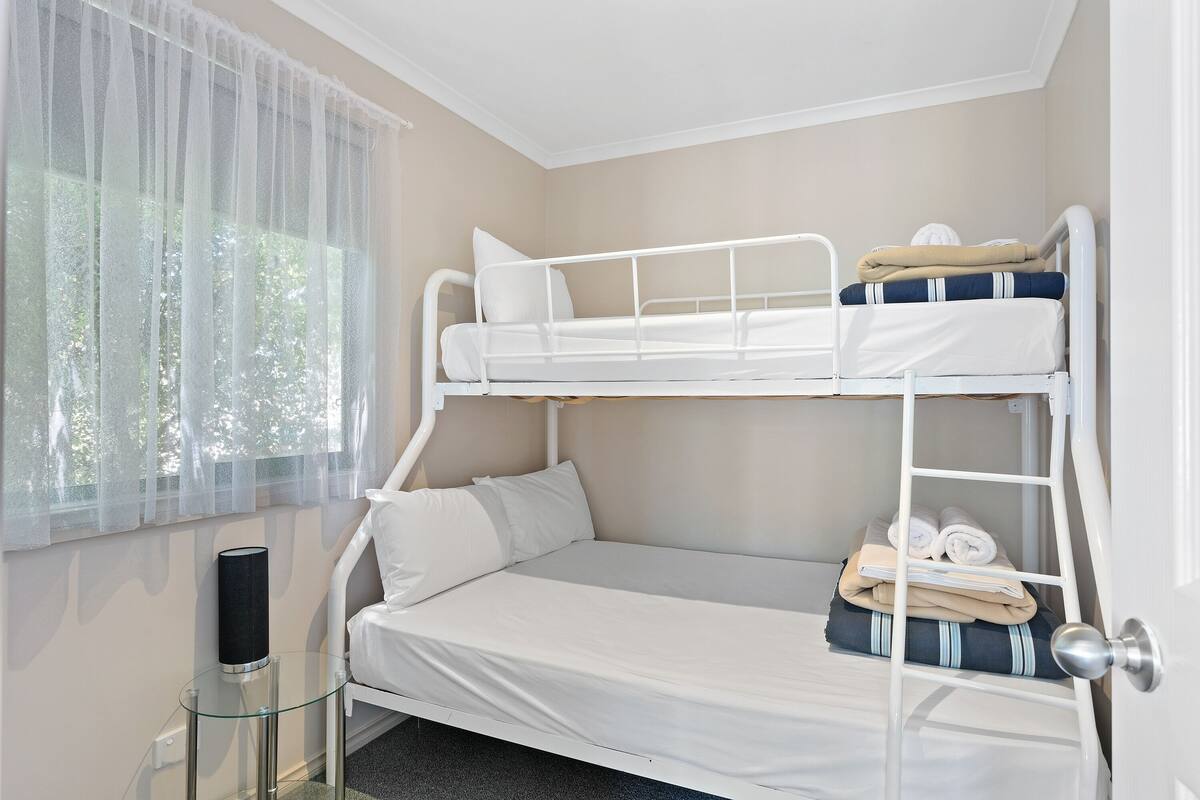 Banksia 2 Bedroom Cabin | 2 間睡房、免費 Wi-Fi、床單