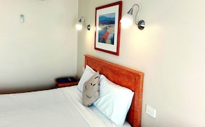 Superior-huone | Pimennysverhot, silitysrauta/-lauta, ilmainen Wi-Fi, vuodevaatteet