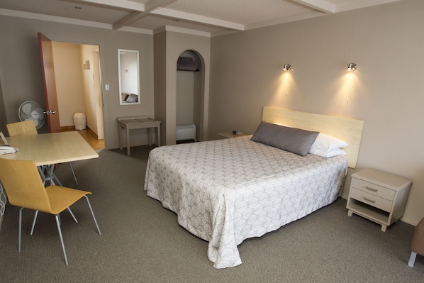 Executive Studio | In-room safe, individually decorated, desk, soundproofing