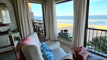 Honeymoon Double or Twin Room, 1 Bedroom, Ocean View, Oceanfront | Beach/ocean view