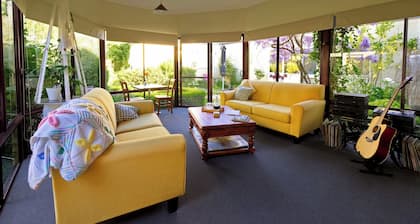 Tranquilles Bed and Breakfast