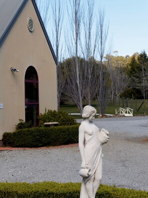 Property grounds - Tranquilles Bed and Breakfast (Port Sorell)