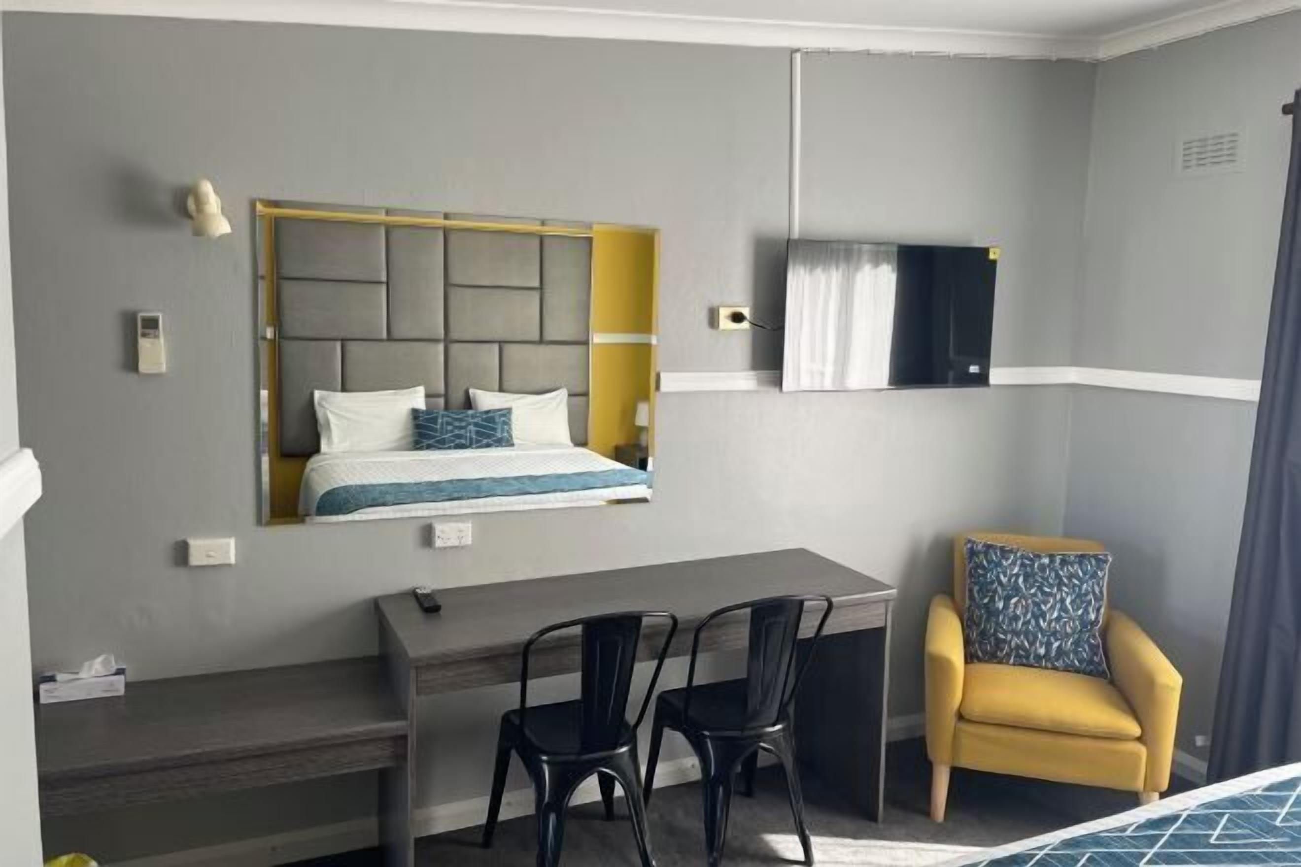 Desk, iron/ironing board, bed sheets, wheelchair access