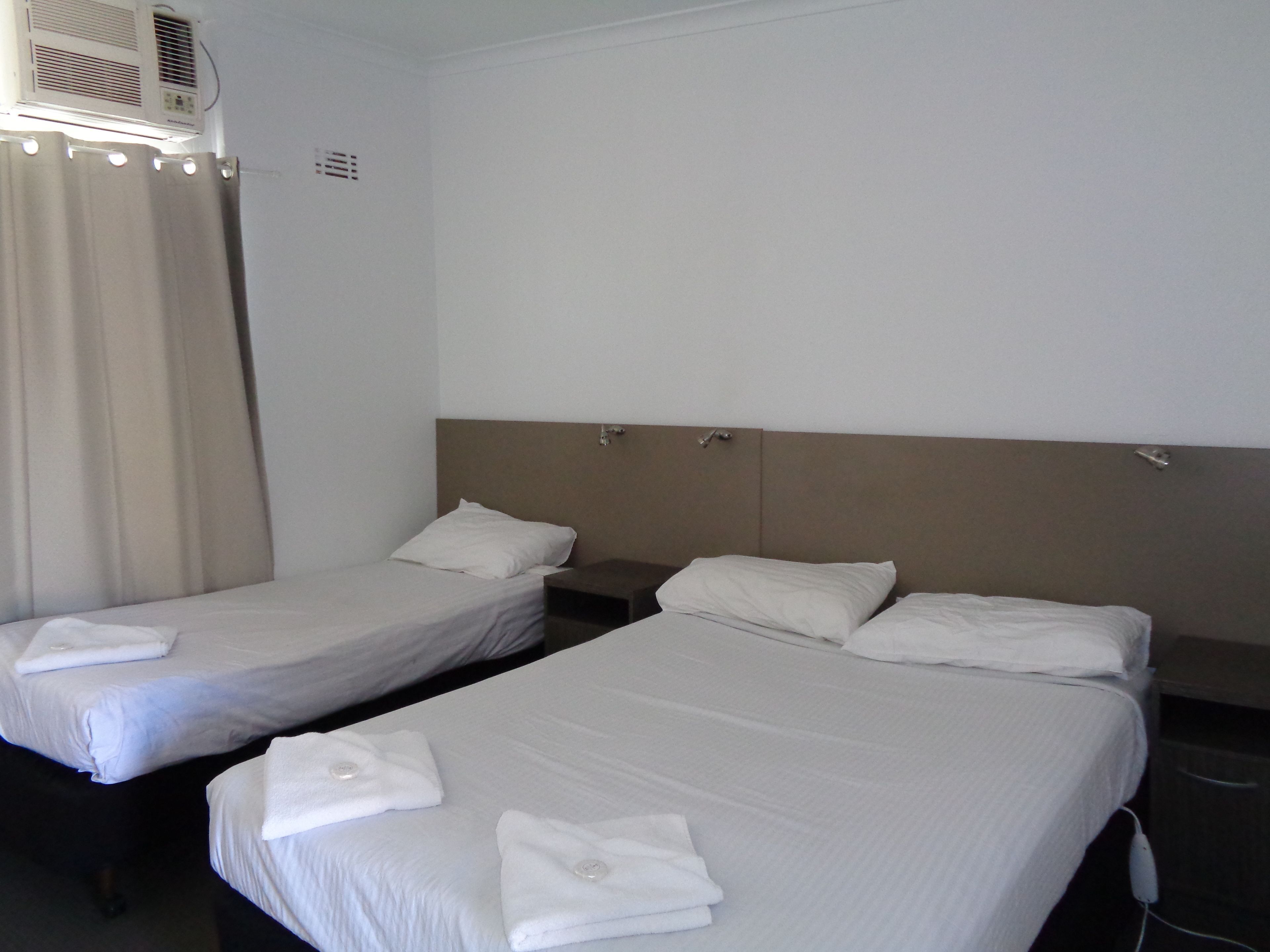 Desk, iron/ironing board, bed sheets, wheelchair access