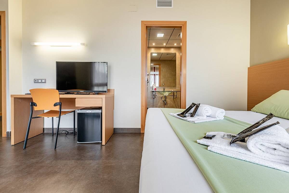 superior room, 1 double bed | minibar, in-room safe, desk, soundproofing