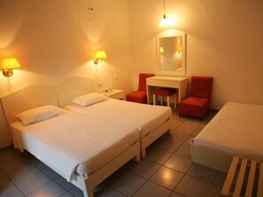 1 bedroom, pillowtop beds, minibar, in-room safe - Villa Anna (Hersonissos)