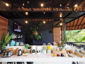 Desayuno inglés diario (THB 200 por persona)