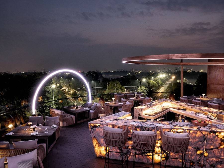 3 restaurants, breakfast, lunch, dinner served; Asian cuisine