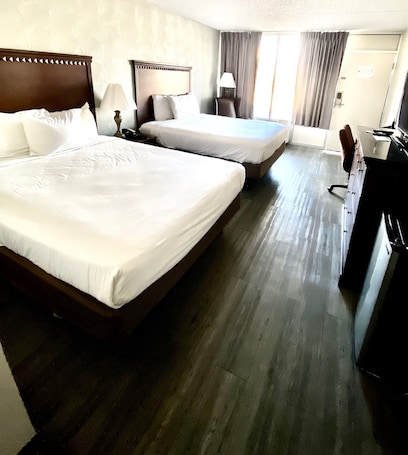 Standard Room, 2 Queen Beds, Non Smoking | Pillowtop beds, desk, free WiFi, bed sheets. Willow Tree Inn