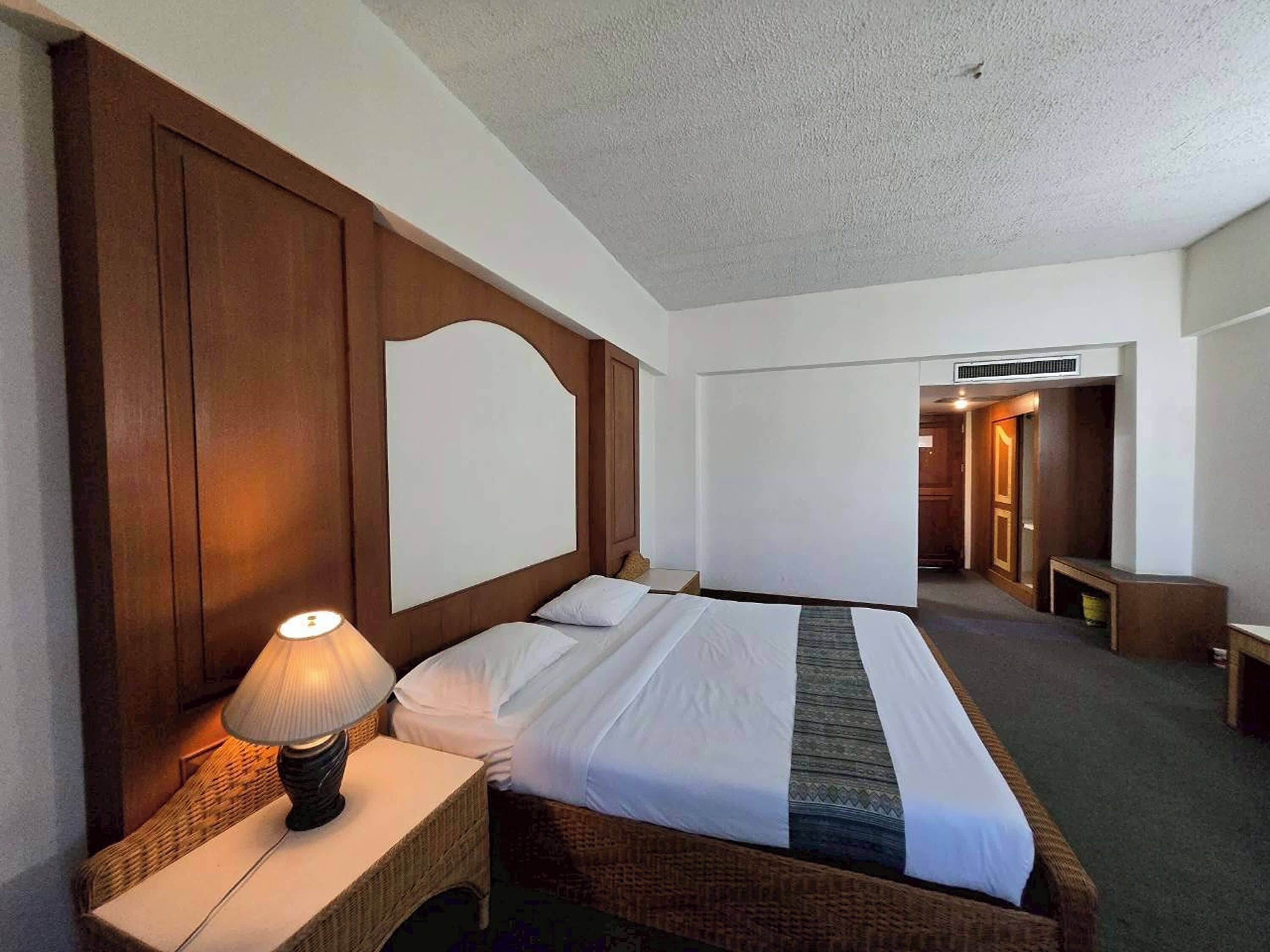 Habitación doble estándar | Escritorio, wifi gratis y ropa de cama 