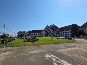 Front of property - Pailyn Hotel Sukhothai (Sukhothai)
