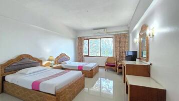 Tomannsrom – deluxe | Skrivebord, wi-fi (inkludert) og sengetøy