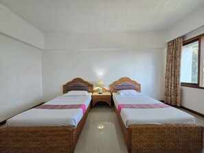 Deluxe Twin Room | Desk, free WiFi, bed sheets - Pailyn Hotel Sukhothai (Sukhothai)