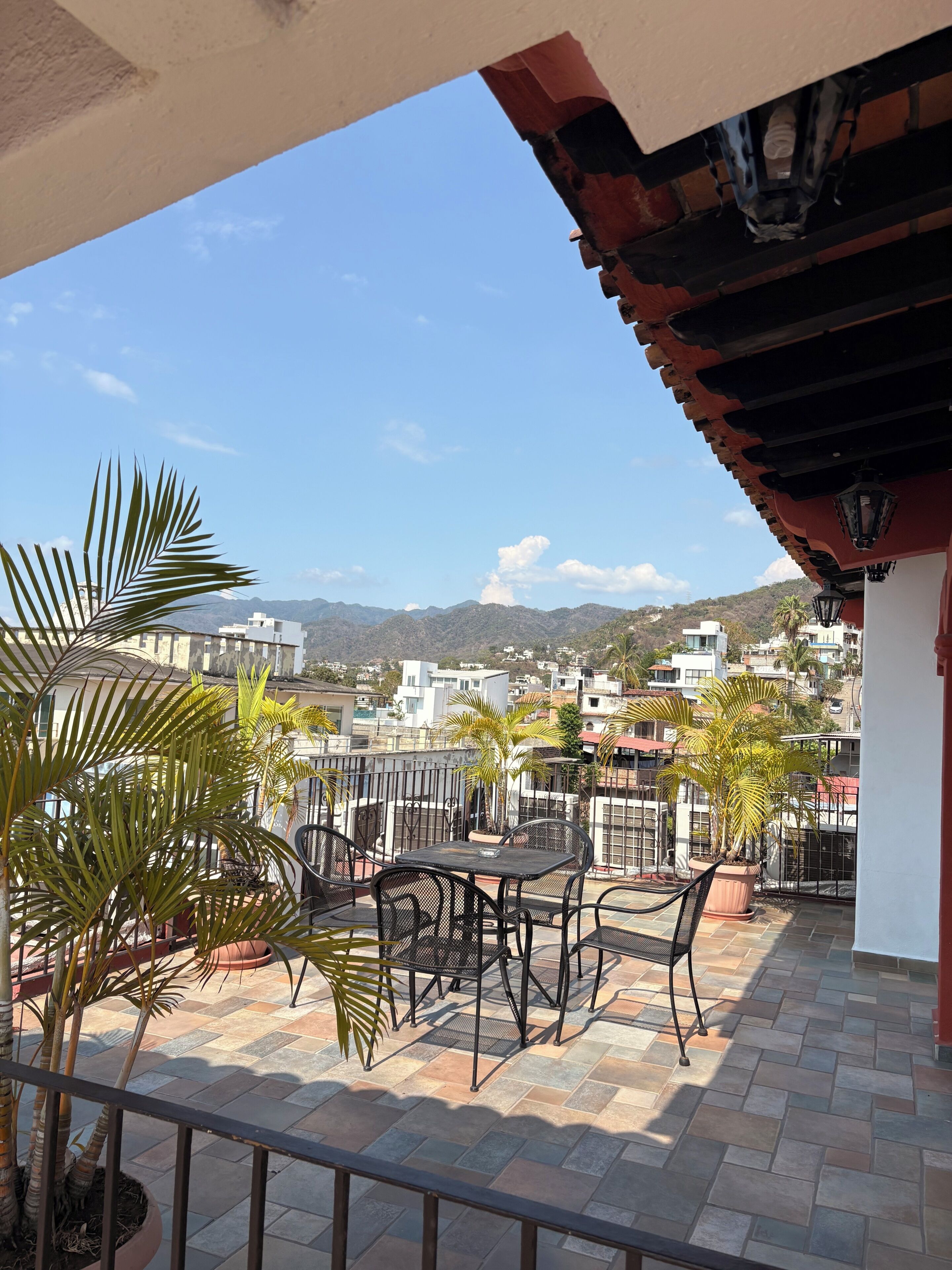 Suite estudio familiar, balcón, vista a la montaña | Terraza o patio