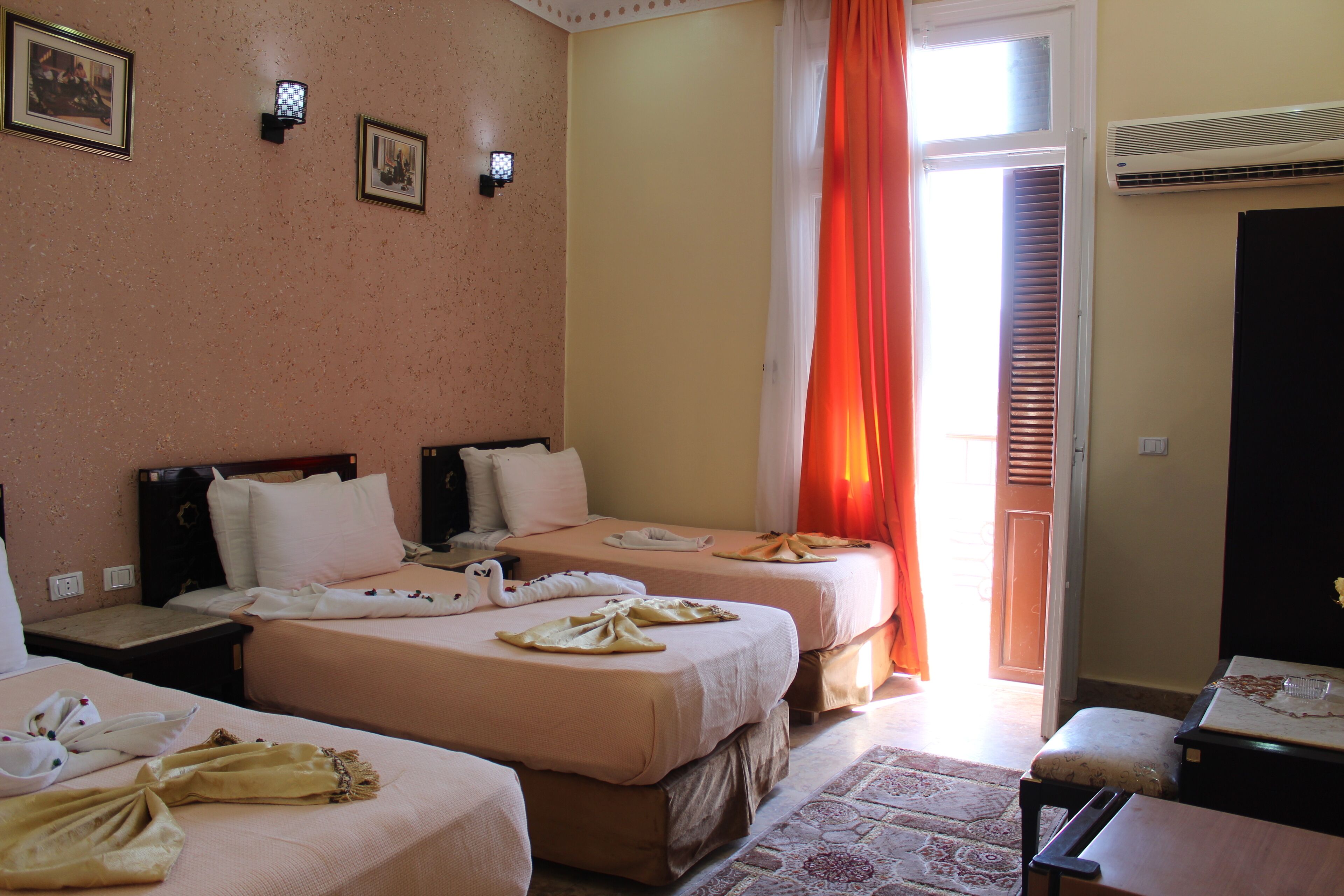 Photo - Grand City Hotel